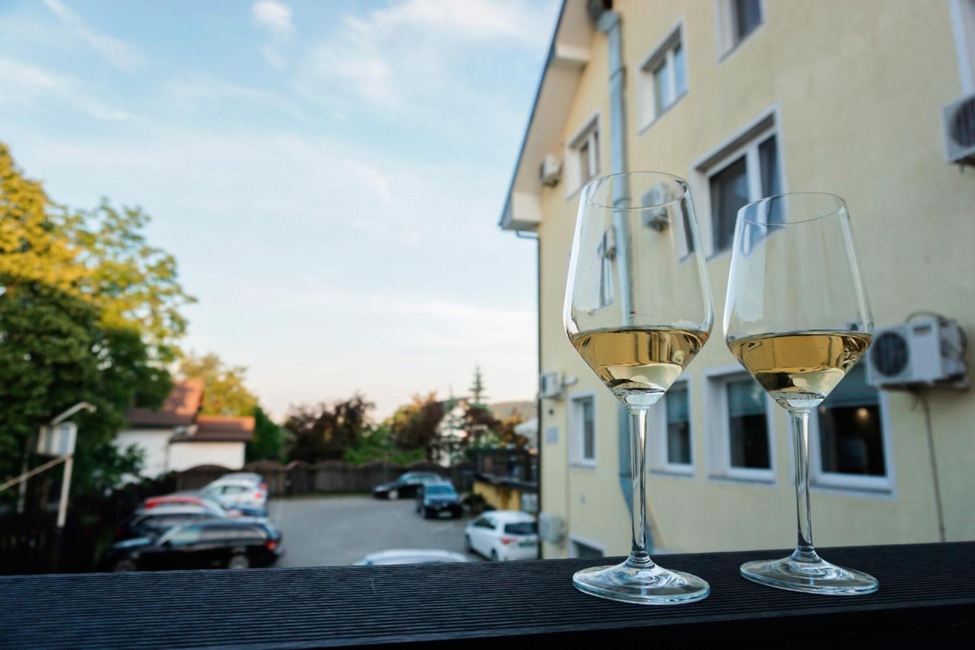 Guest House Mlada Lipa Maribor Exterior foto